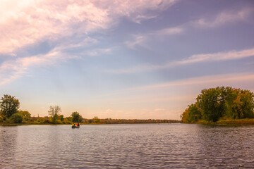 我马上要去面试 重庆凯宾斯基酒店的客房部秘书 要准备些什么啊 薪酬怎么样呢