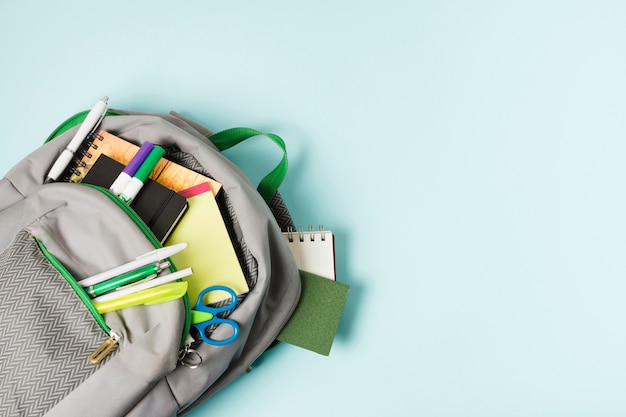 我马上要去面试 重庆凯宾斯基酒店的客房部秘书 要准备些什么啊 薪酬怎么样呢